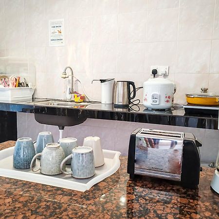 'Newly Refurbished' 'Sunny Seaview' At Regency With 2 Carpark By Shine Stay Port Dickson Kültér fotó