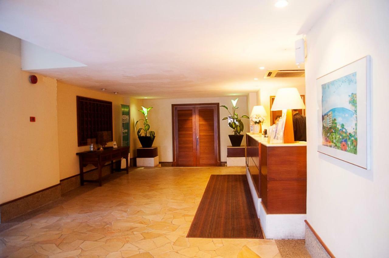 'Newly Refurbished' 'Sunny Seaview' At Regency With 2 Carpark By Shine Stay Port Dickson Kültér fotó